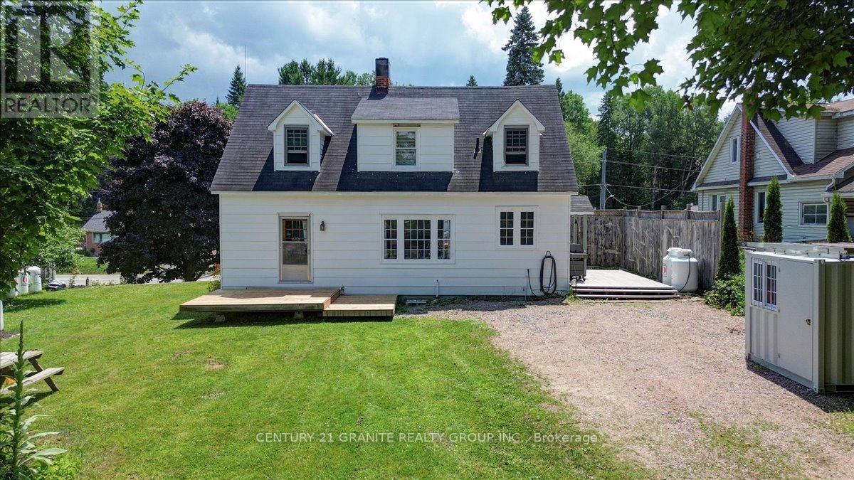 18 Highschool Ln, Bancroft, ON K0L 1C0