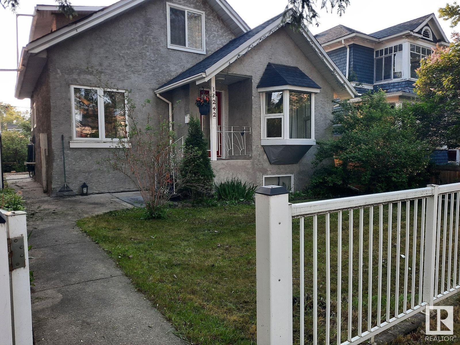 95 St Nw Unit 11242 #a, Edmonton, AB T5G 1N8