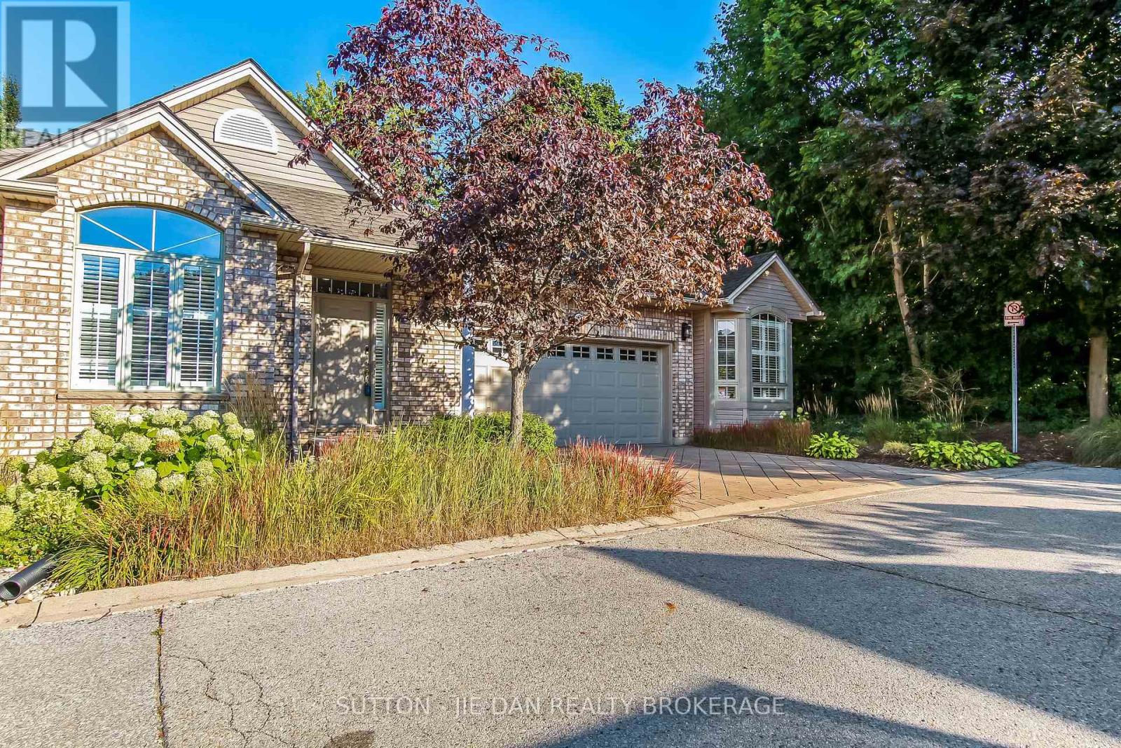 23 1574 Richmond St, London, ON N5X 3S9