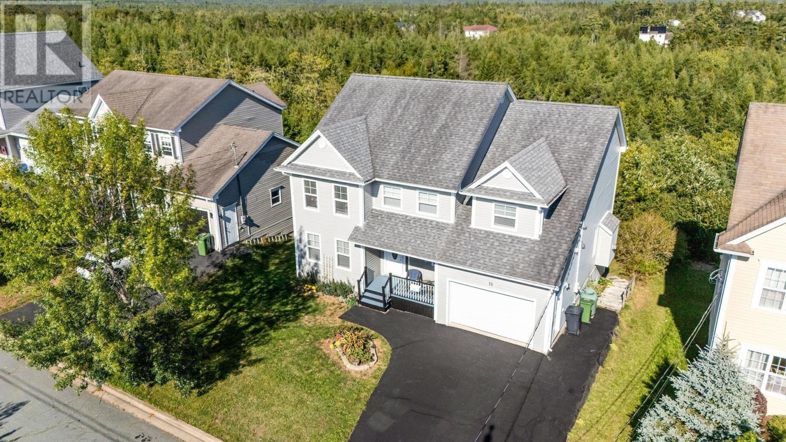 16 Stirling Dr, Forest Hills, NS B2W 3N1
