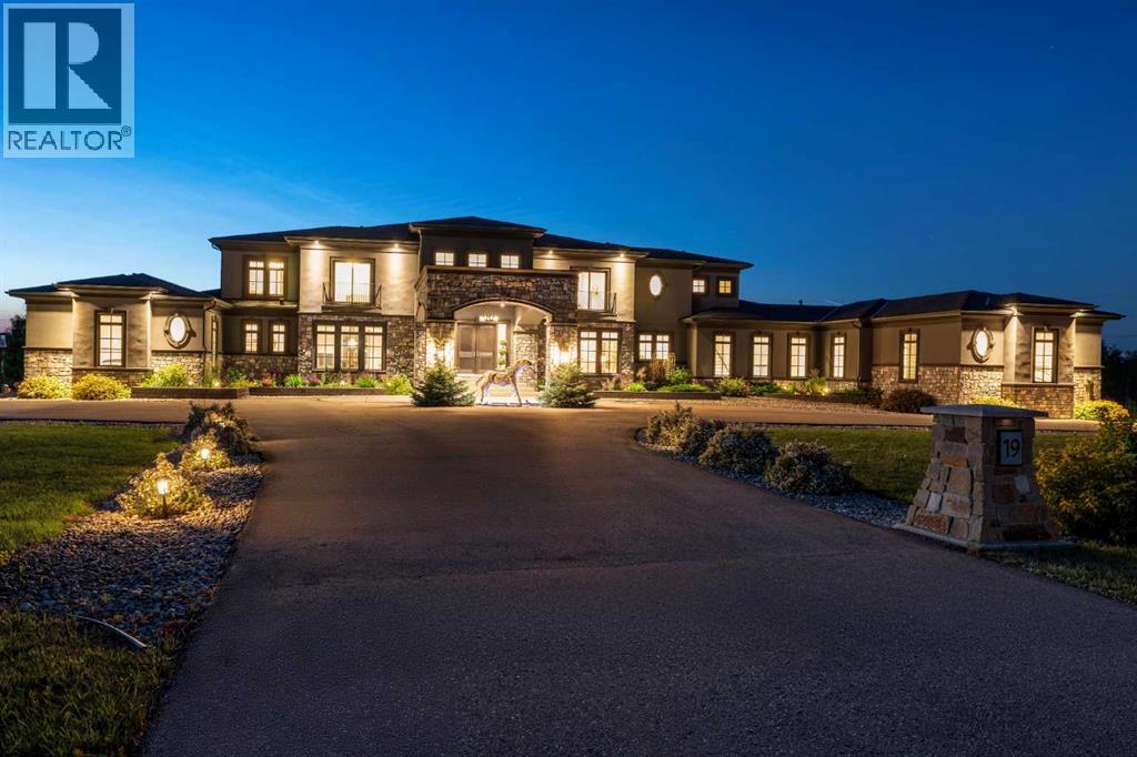 19 Mckendrick Pt, Calgary, AB T3Z 3R9