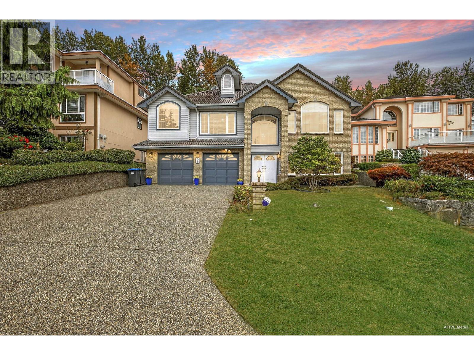 38 Timbercrest Dr, Port Moody, BC V3H 4T7