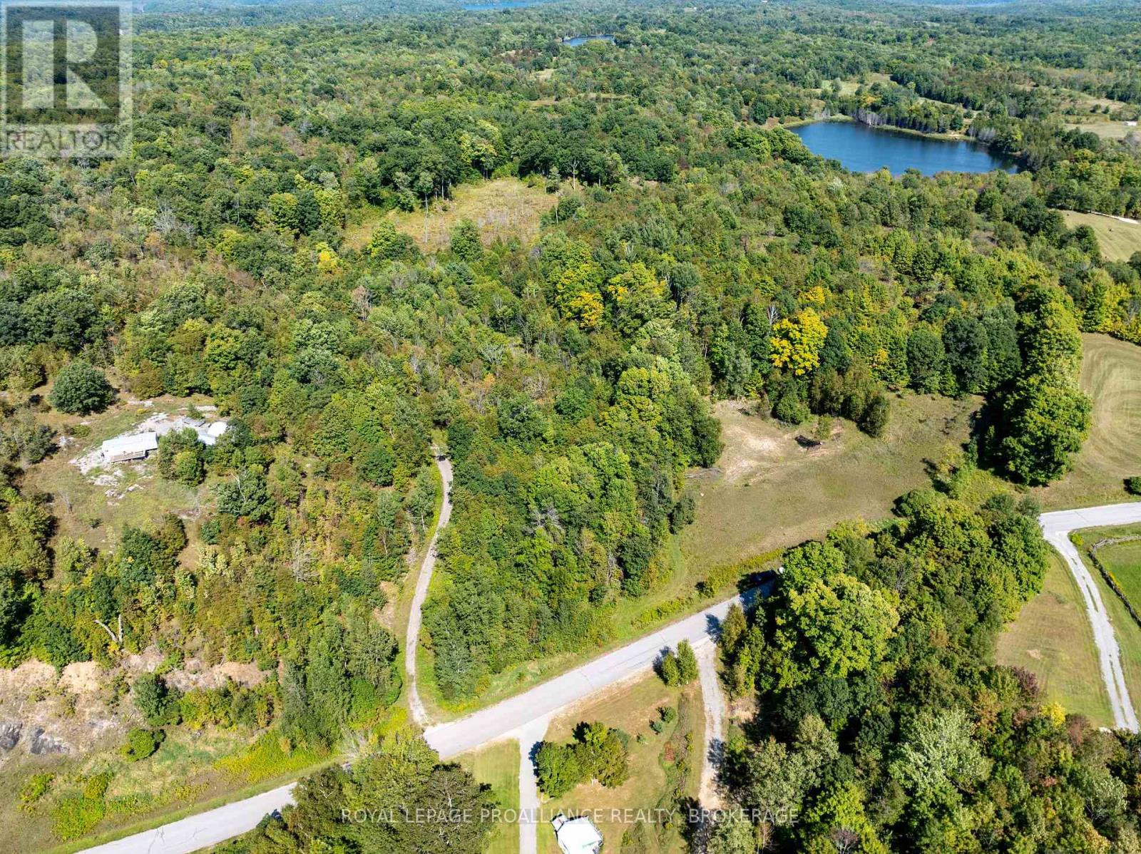 406 Crozier Rd, Tay Valley, ON K0H 2B0