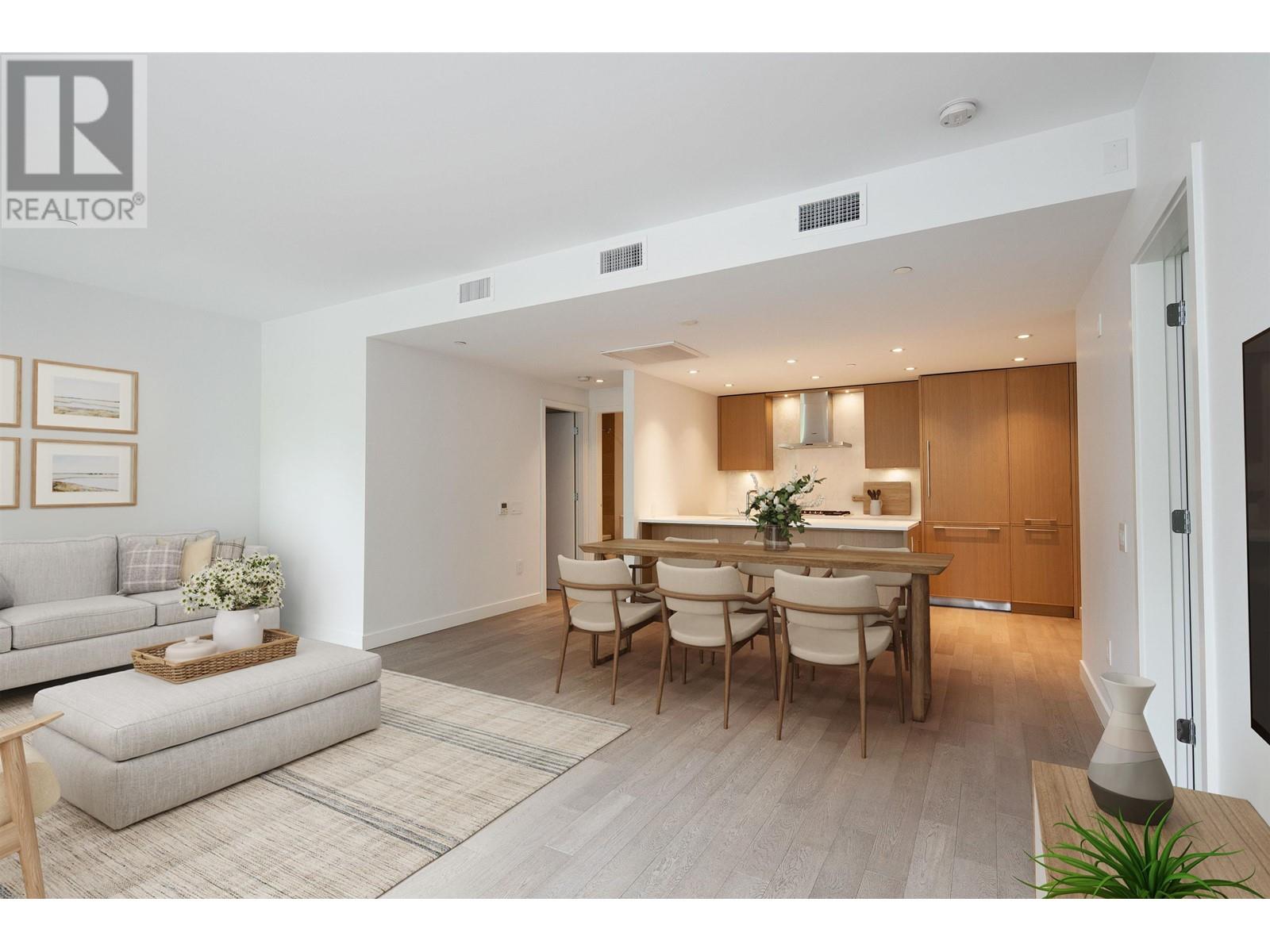 1055 Ridgewood Drive Unit 106, North Vancouver, BC V7R 0A6
