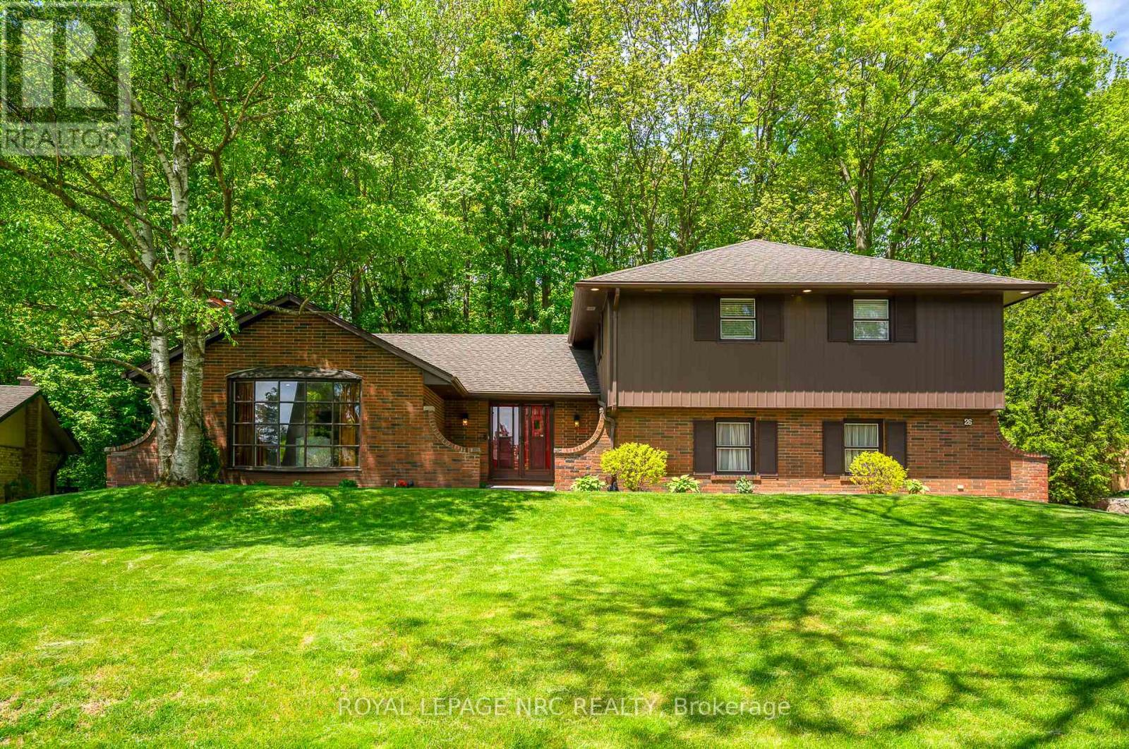 26 Cherry Ave, Pelham, ON L0S 1E2