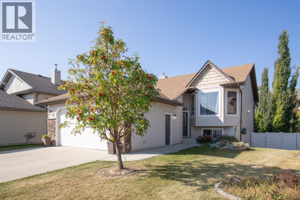 44 Isbister Close, Red Deer, AB T4R 0B9