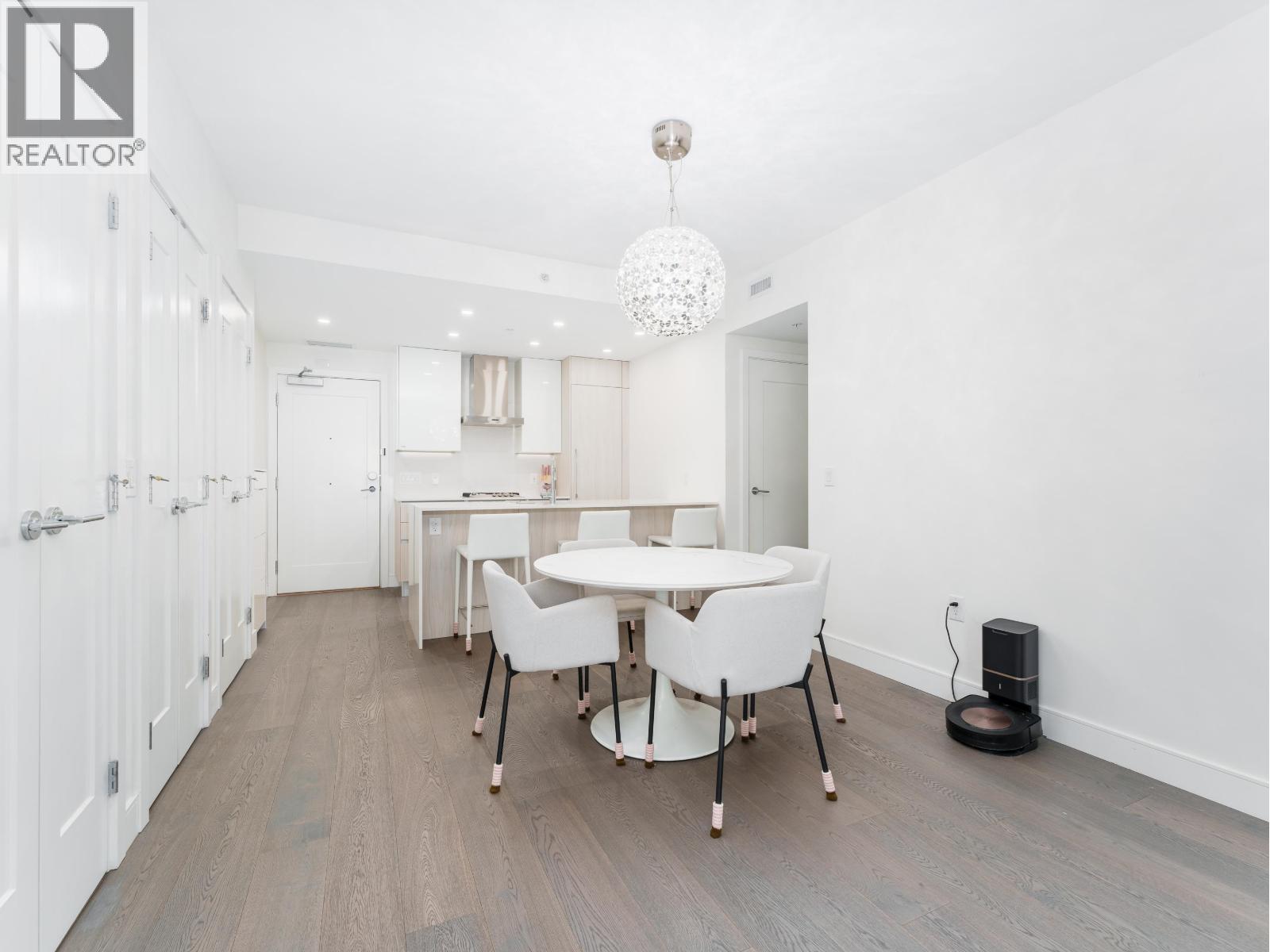 477 W 59th Avenue Unit 306, Vancouver, BC V5X 1X4