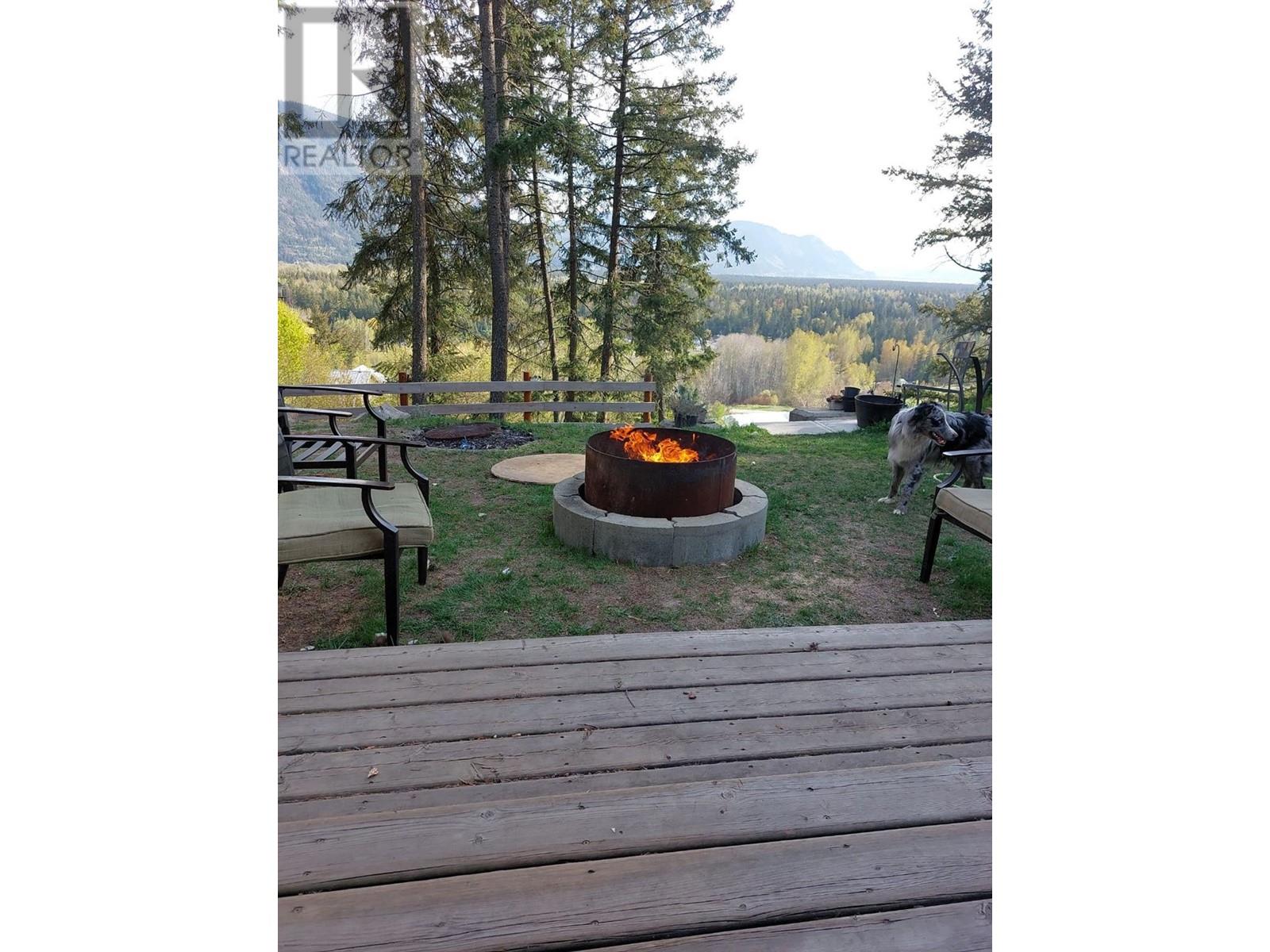 2481 Squilax Anglemont Road Unit 14, Lee Creek, BC V0E 1M4