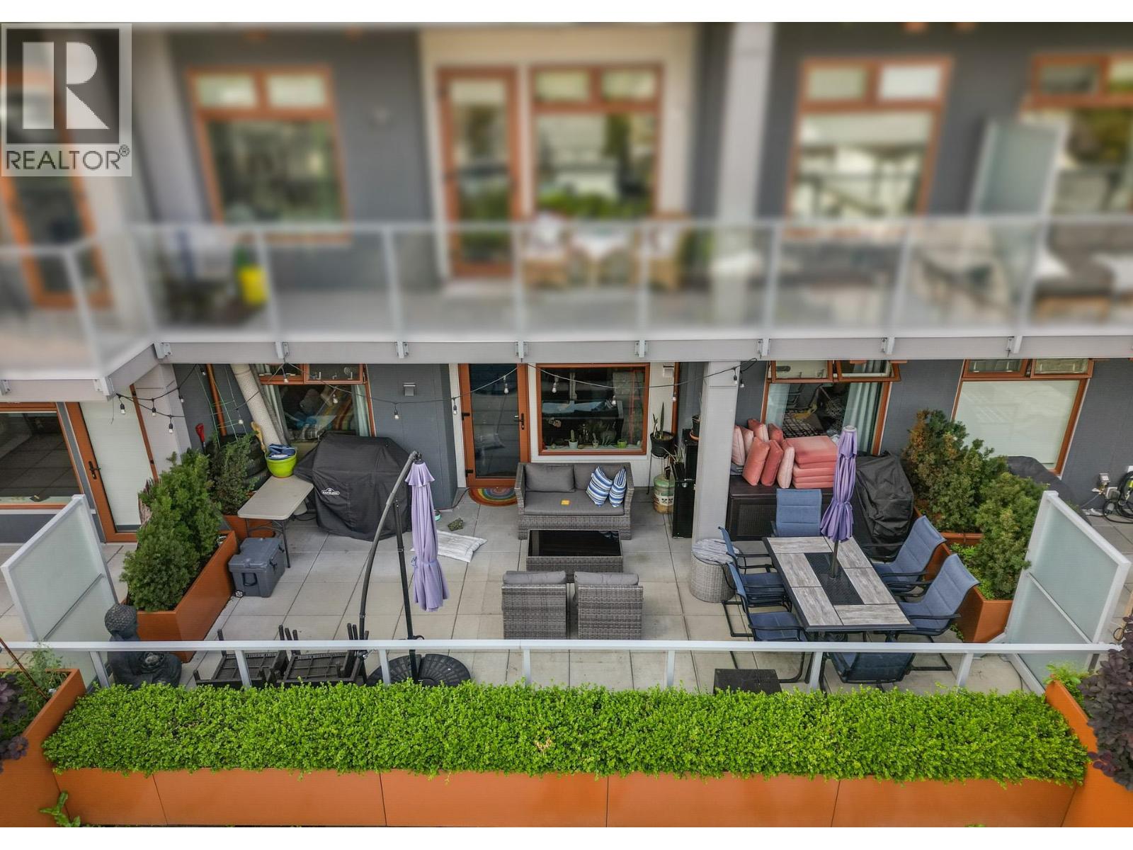 2408 Grant Street Unit 202, Vancouver, BC V5K 3G4