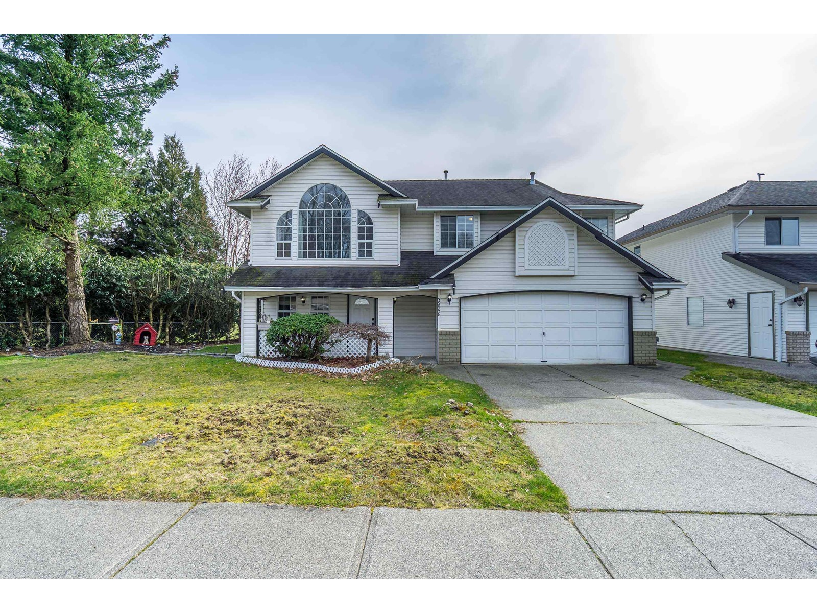 32958 Harwood Pl, Abbotsford, BC V2S 7C2
