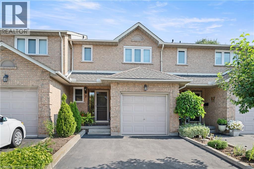 1310 Upper Wentworth Street Unit 7, Hamilton, ON L9A 5J3