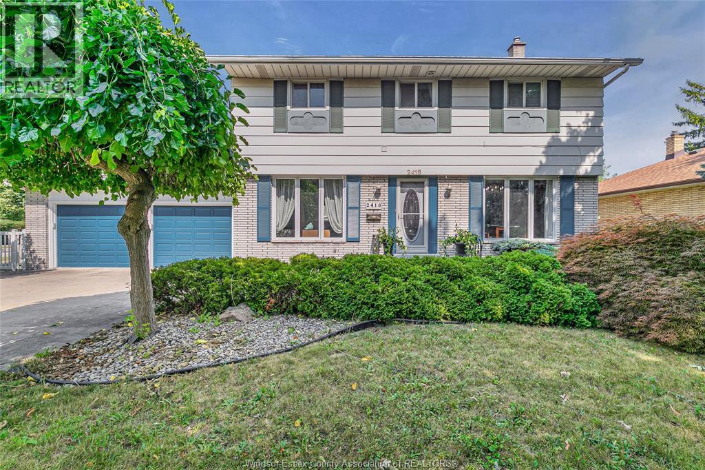 2418 Mark Ave, Windsor, ON N9E 2W3
