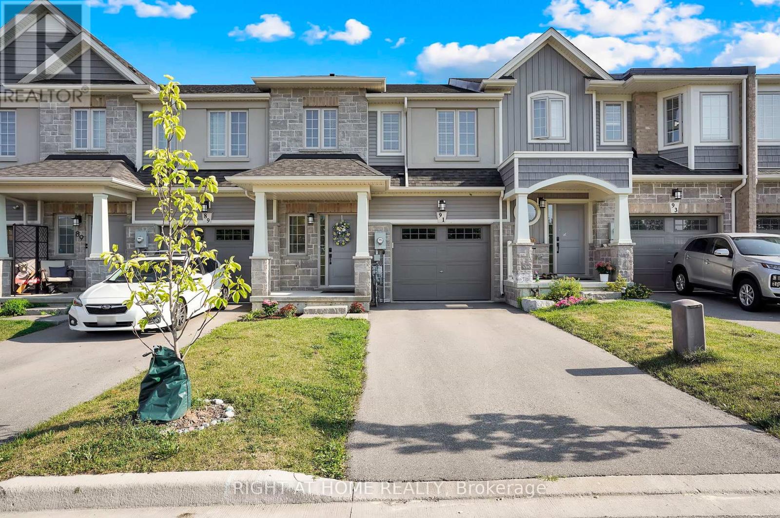 91 Beasley Grv, Hamilton Meadowlands, ON L9K 0J7