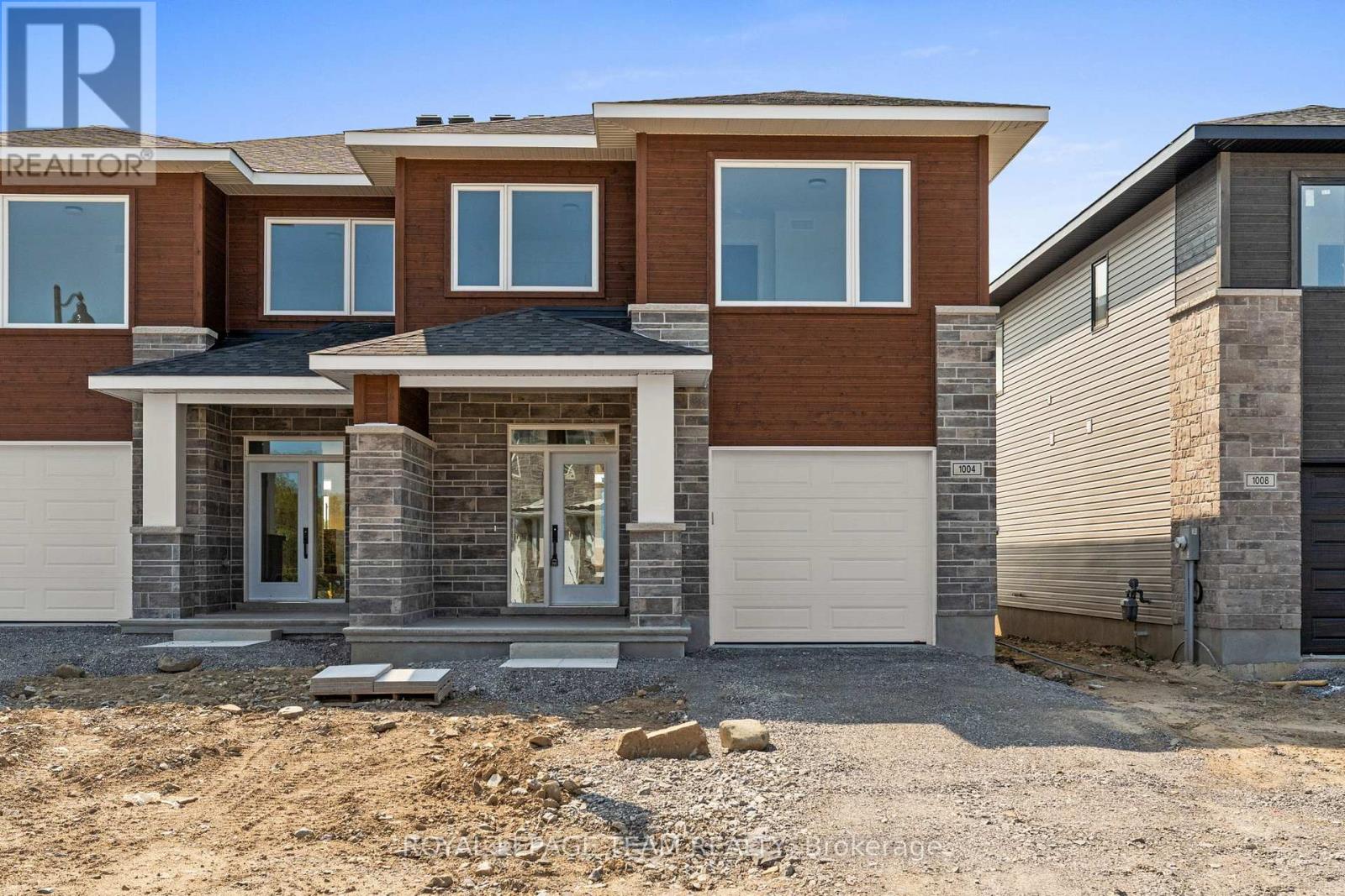 1004 Moore St, Brockville, ON K6V 0H2