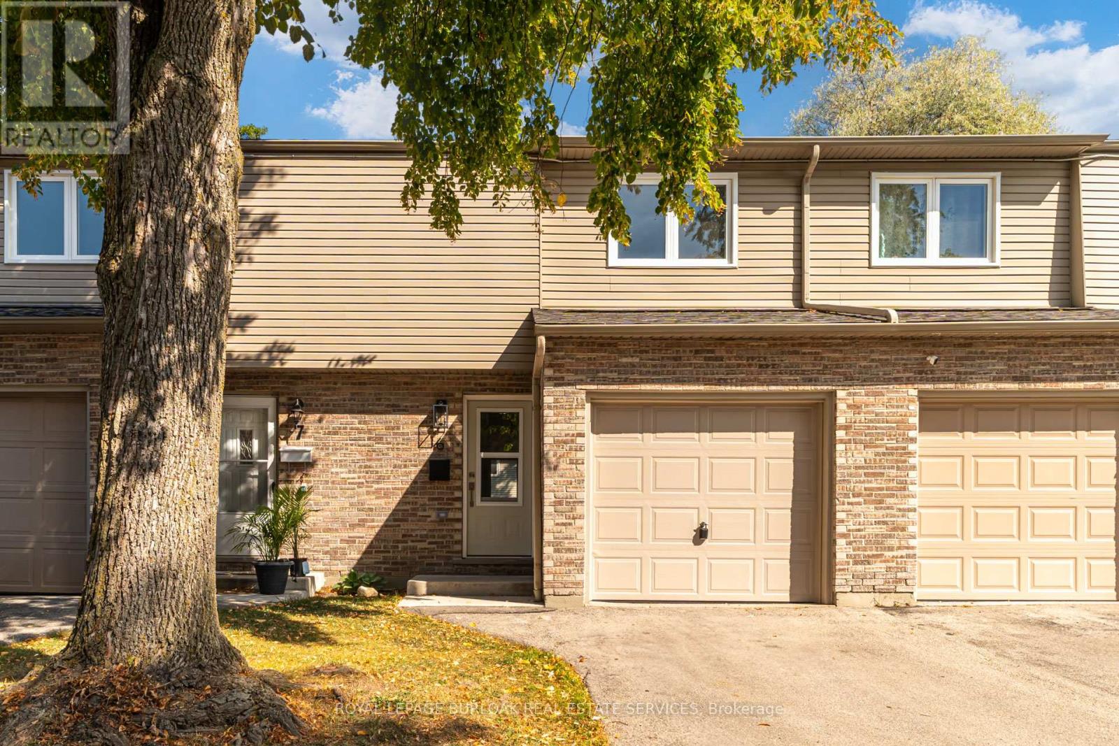 6 1396 Upper Ottawa St, Hamilton, ON L8W 1R1