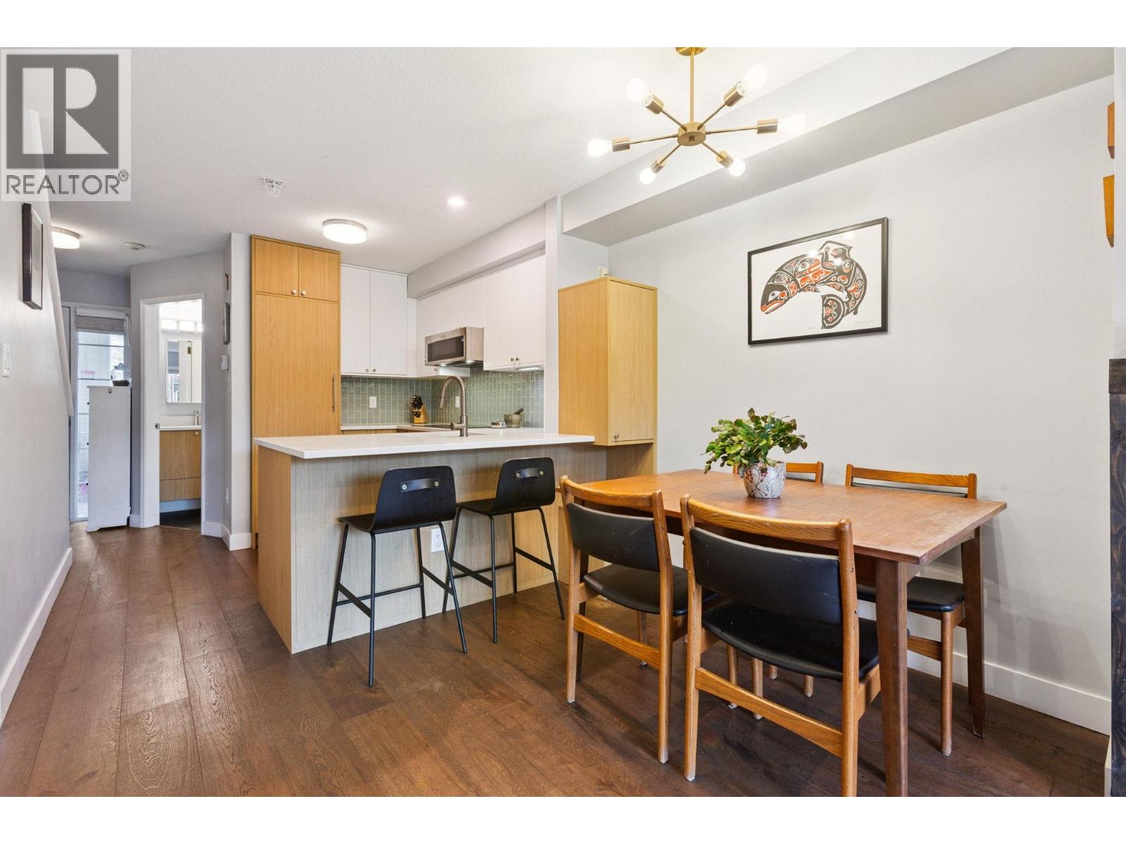 2565 W Broadway Street Unit 314, Vancouver, BC V6K 2E9