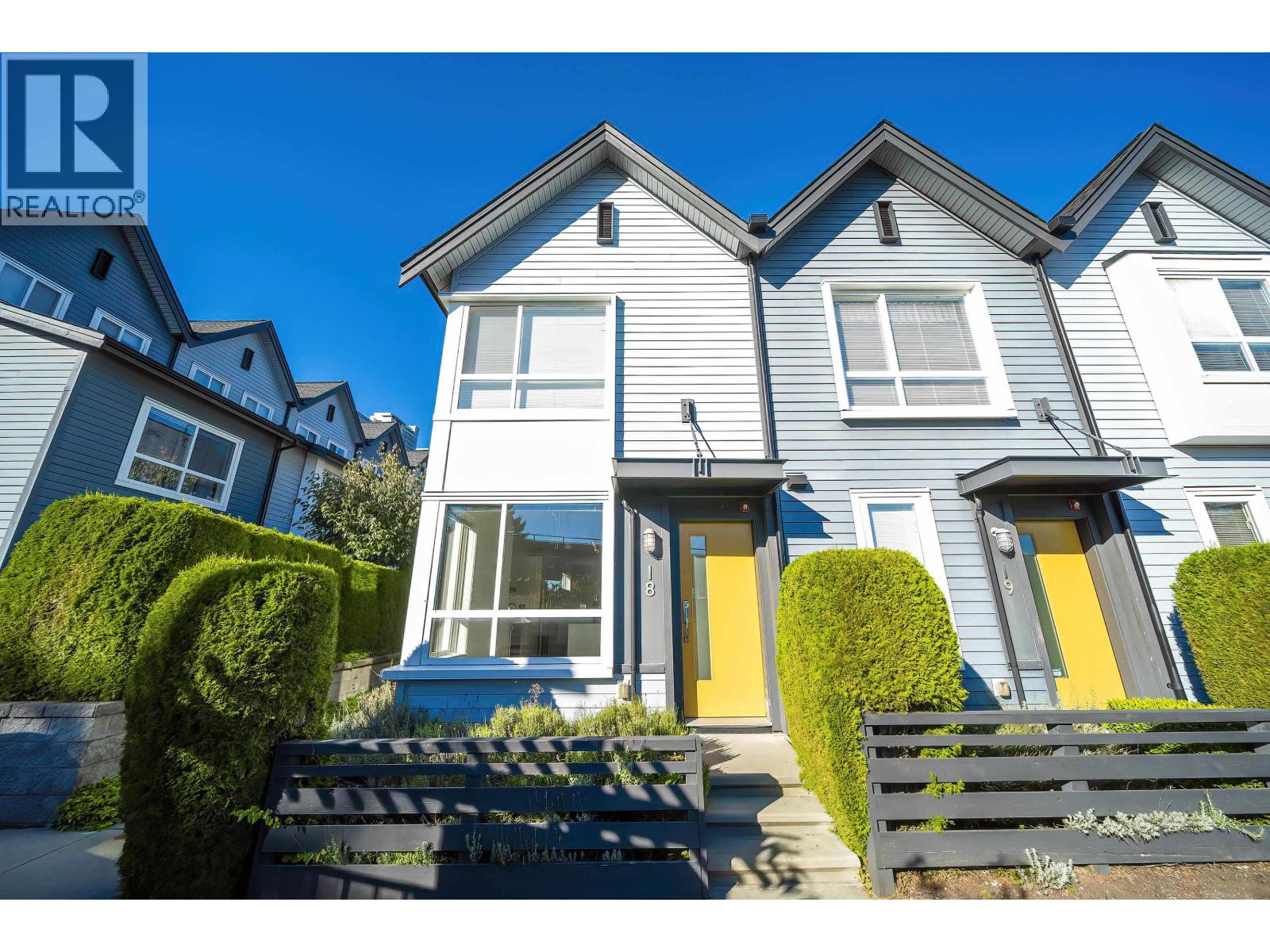 6868 Burlington Avenue Unit 18, Burnaby, BC V5J 0G1