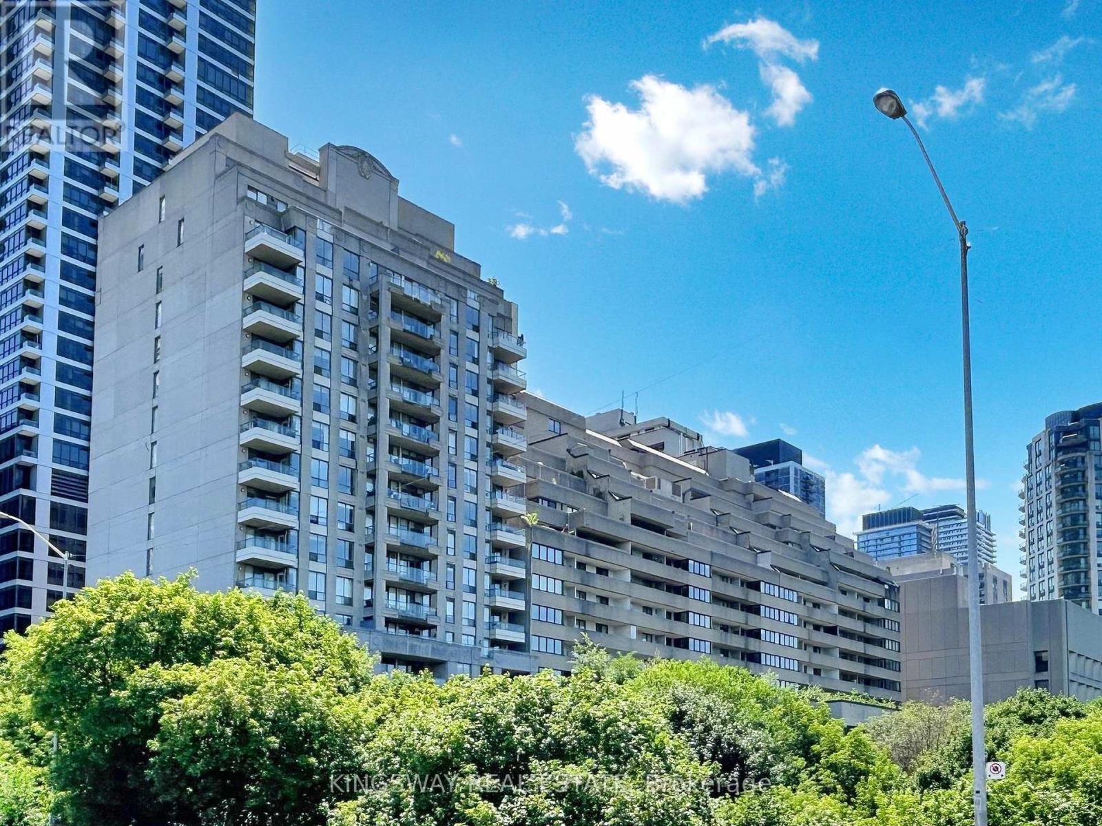 1607 388 Bloor St E, Toronto, ON M4W 3W9