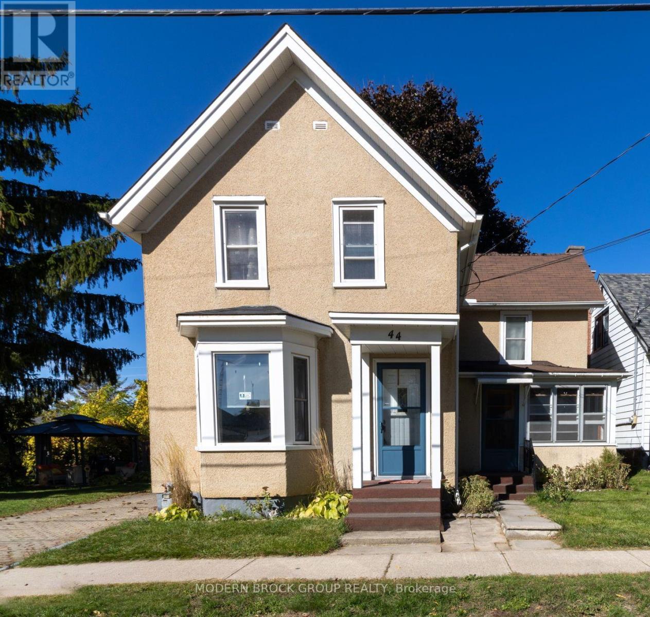 44 Havelock St, Brockville, ON K6V 4M1
