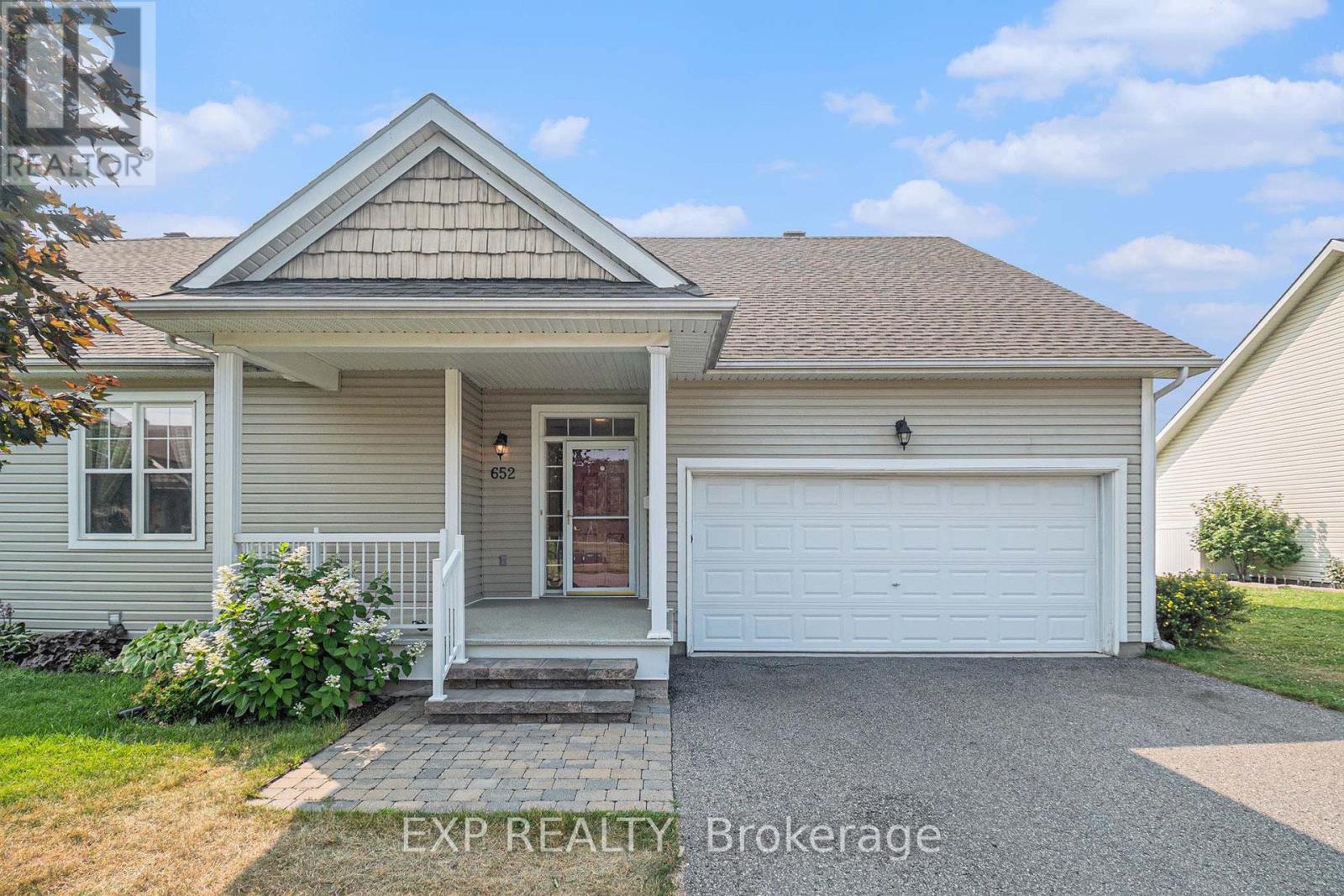 652 Country Trail Private, Ottawa, ON K0A 1K0
