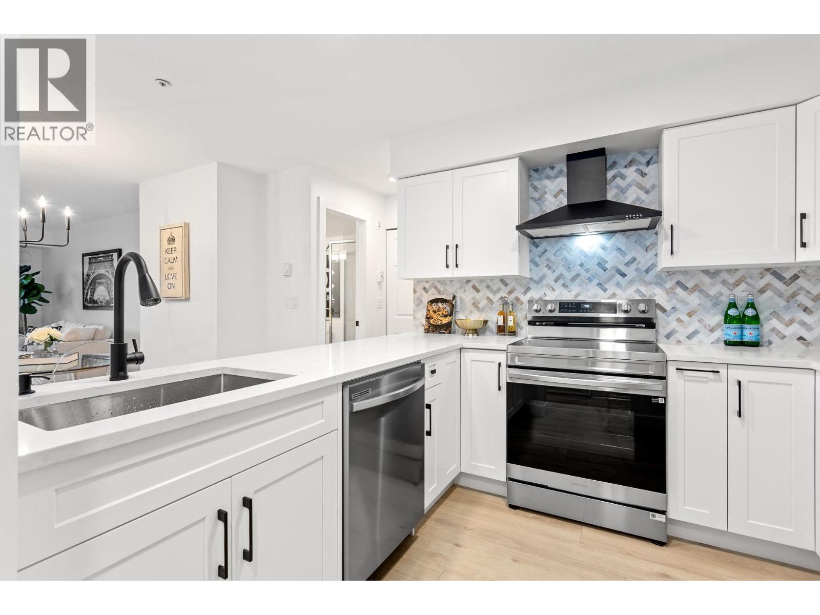1570 Prairie Avenue Unit 203, Port Coquitlam, BC V3B 1T4