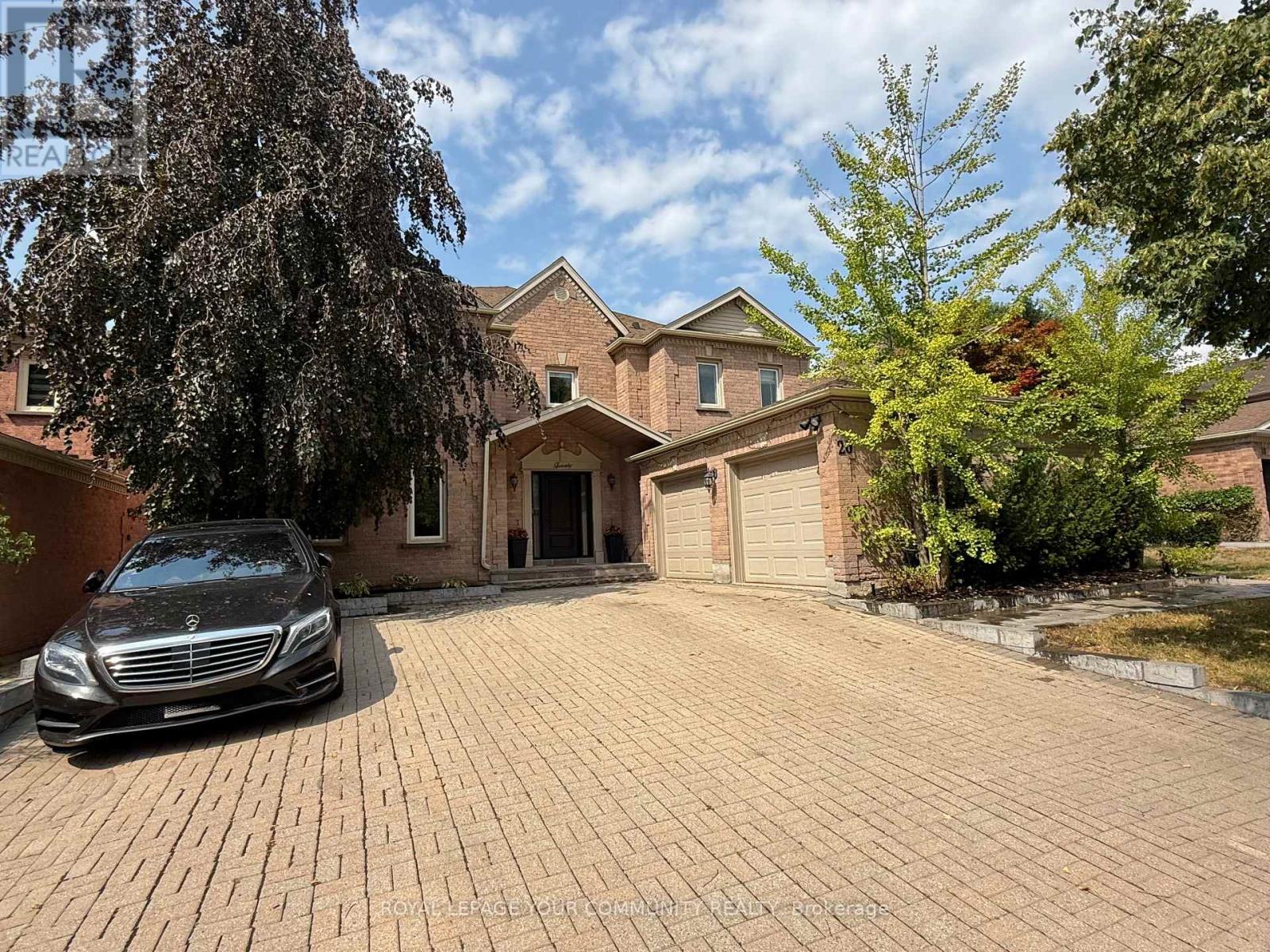 20 White Lodge Cres, Richmond Hill, ON L4C 8Z7