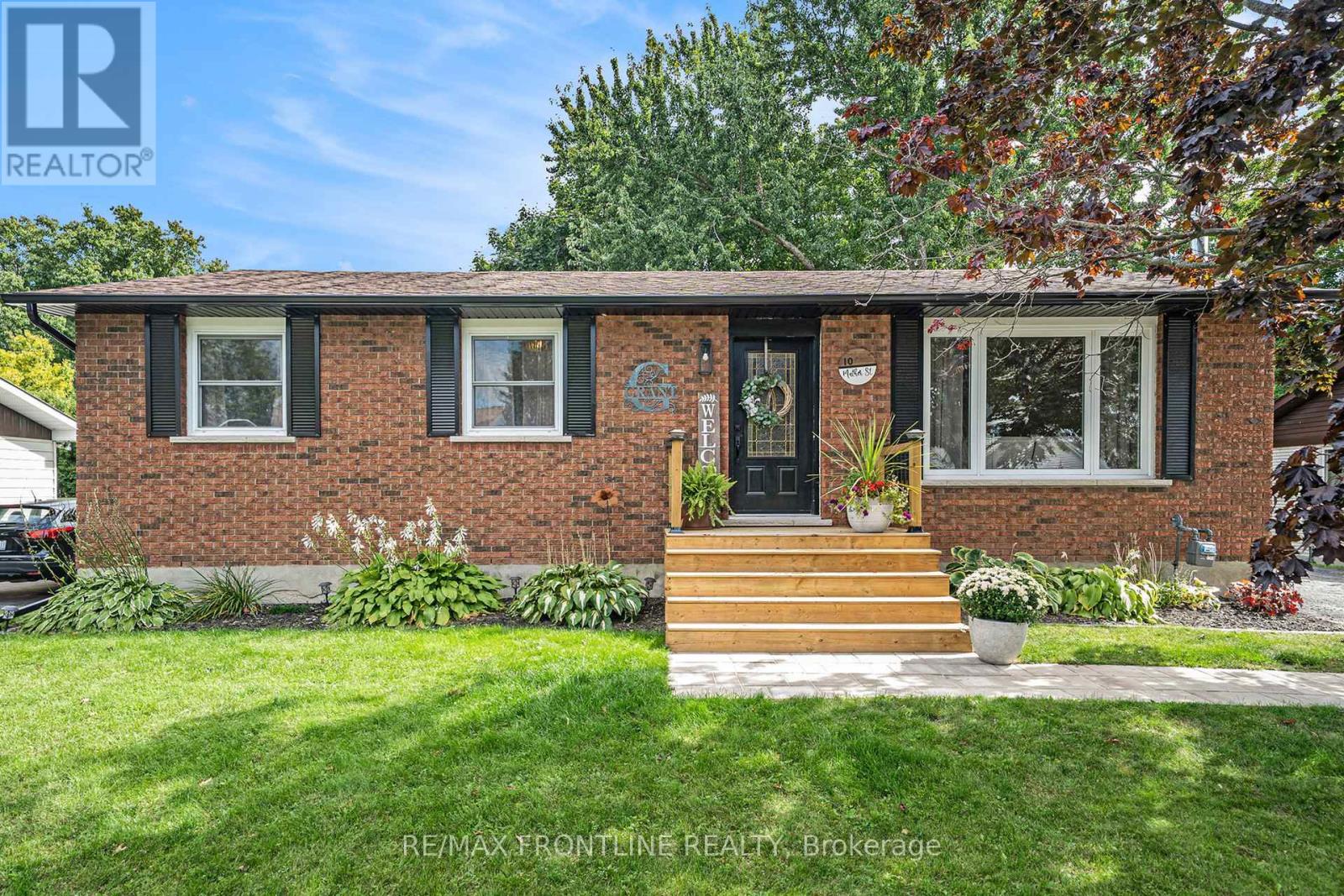 10 Mather St, Perth, ON K7H 3K6