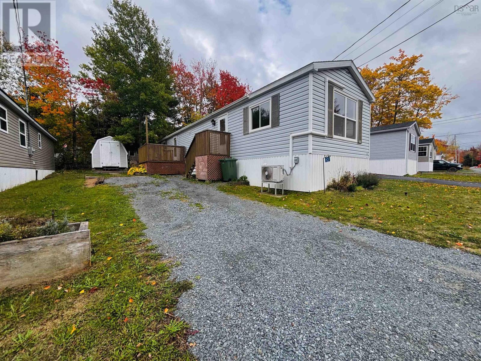 12 Joshua St, Enfield, NS B2T 1K4