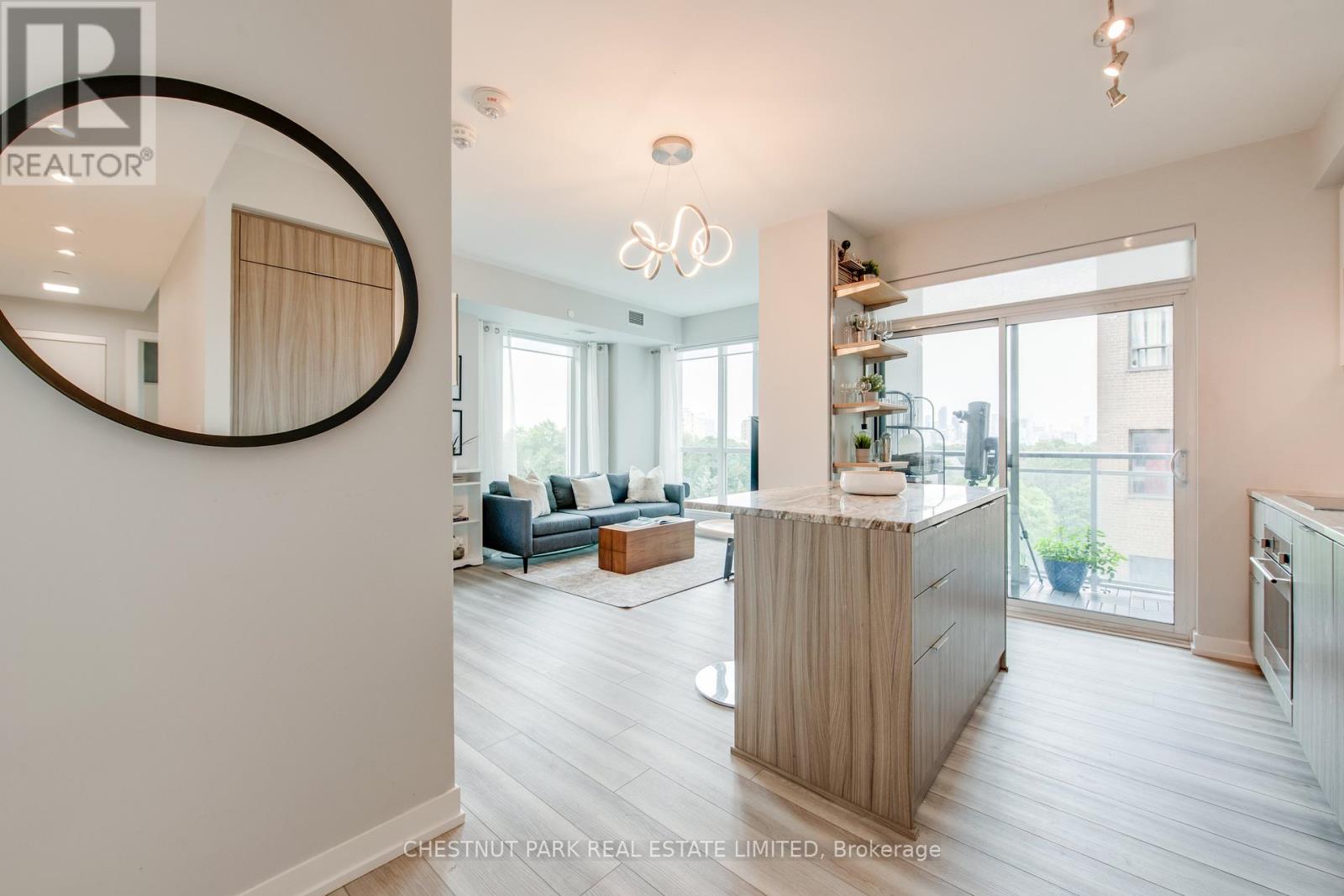 614 223 St Clair Ave W, Toronto, ON M4V 0A5