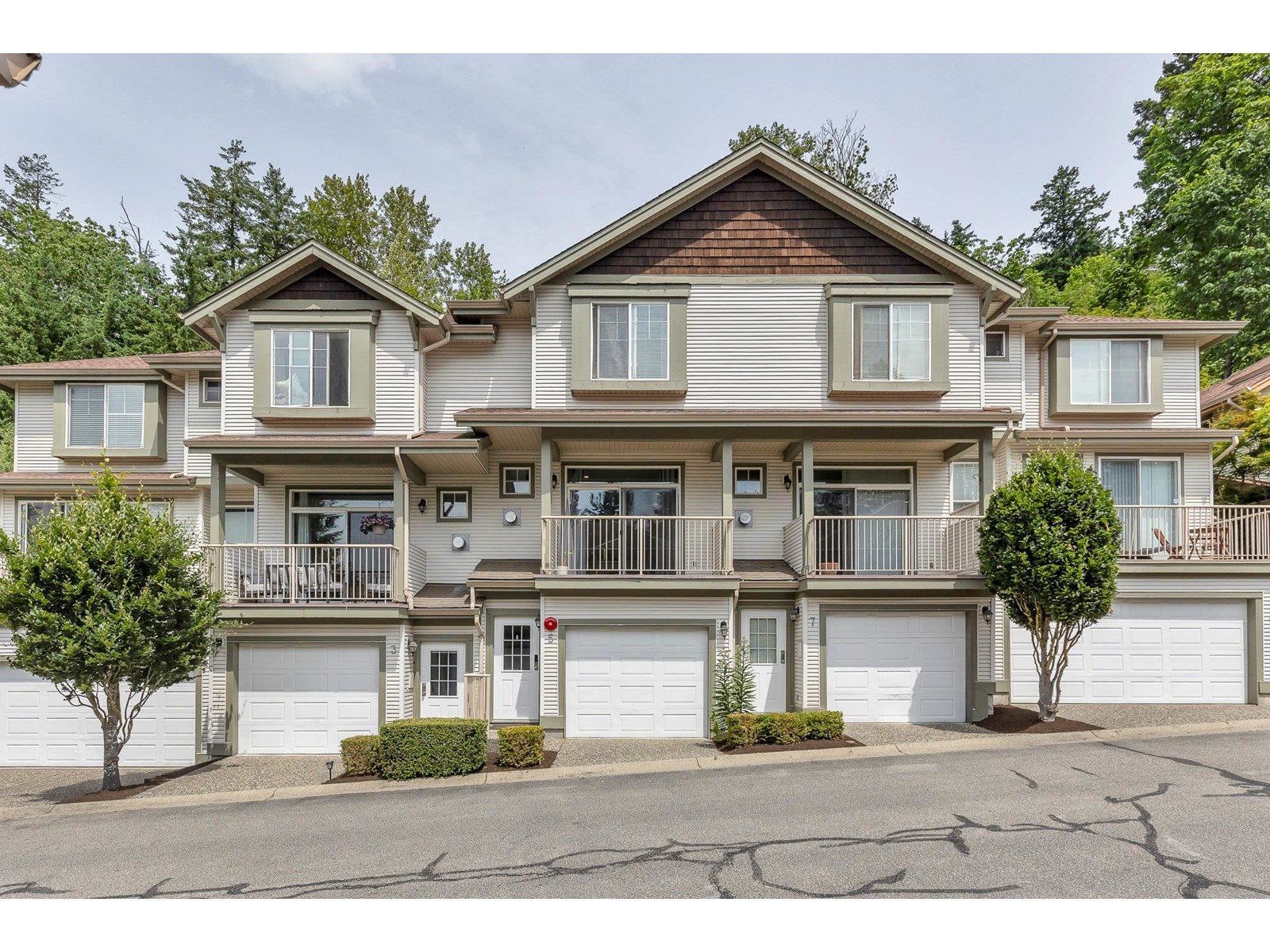 35287 Old Yale Road Unit 5, Abbotsford, BC V3G 8H5