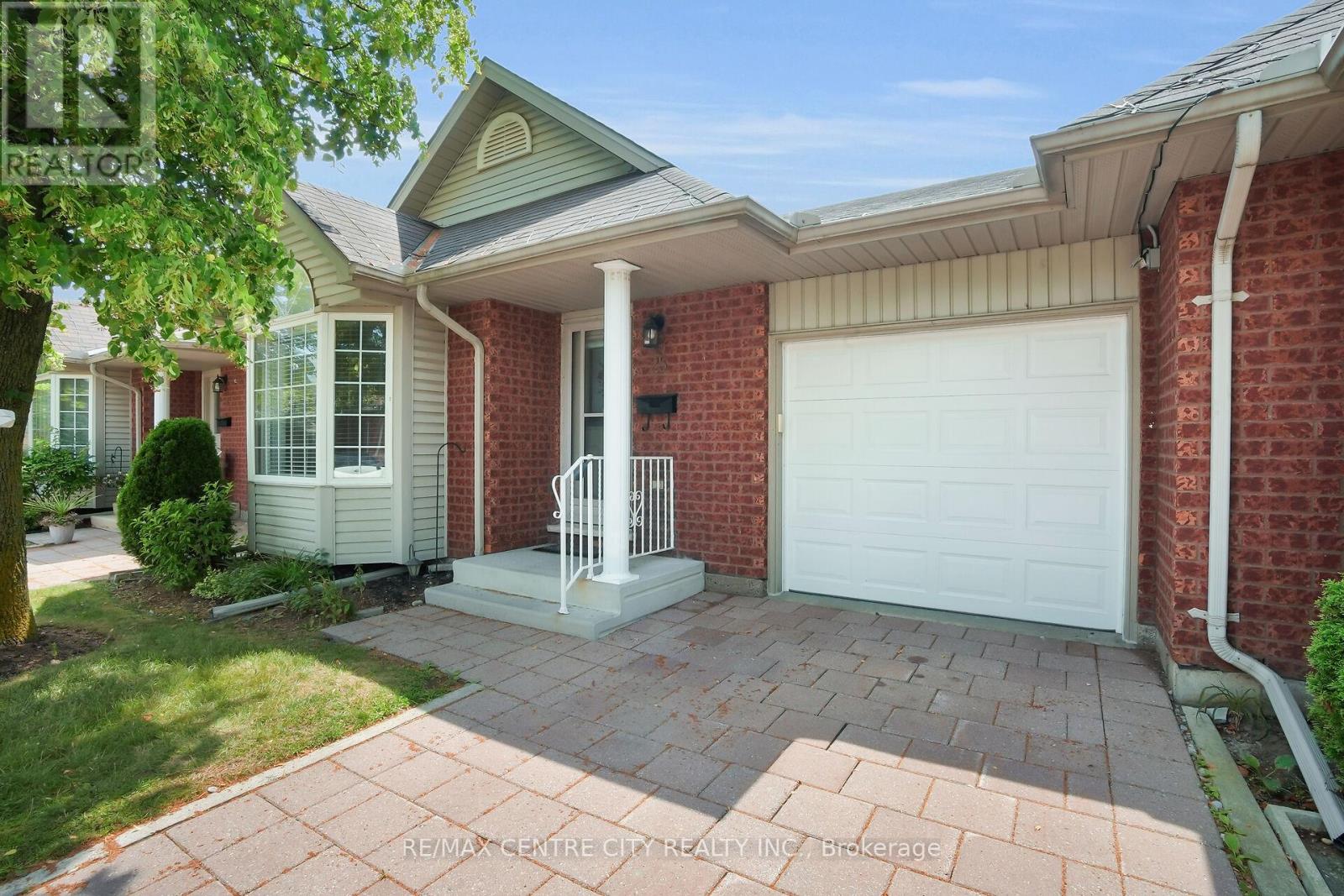 25 875 Thistledown Way, London, ON N6G 5G5