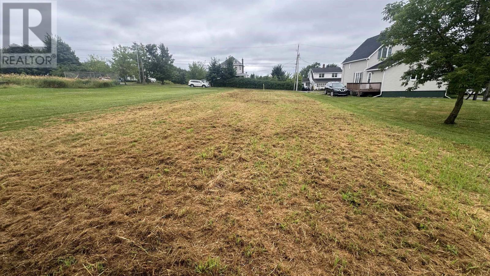 45 Oak Street, Trenton, NS B0K 1X0