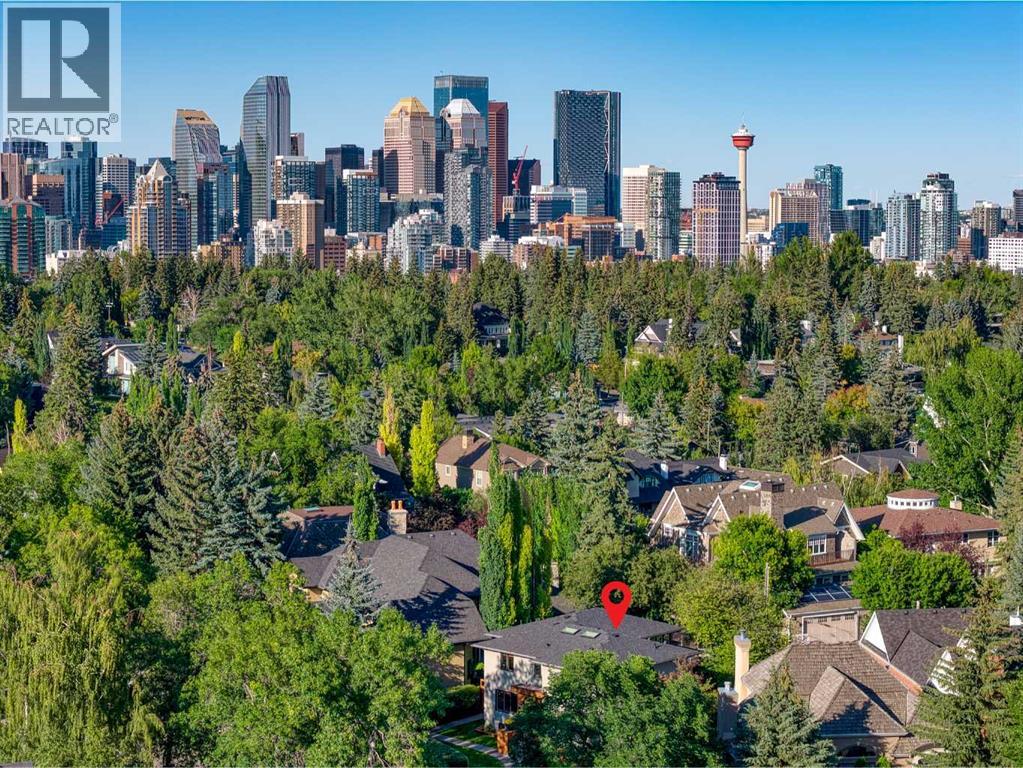 2716 Carleton St SW, Calgary, AB T2T 3K9