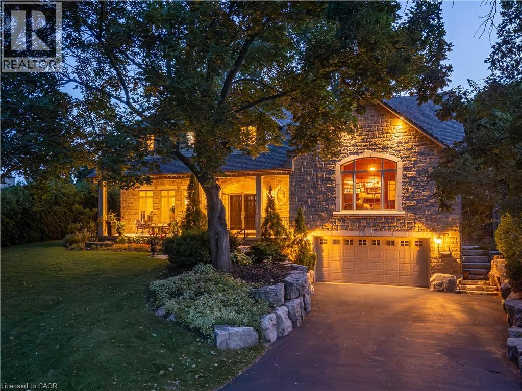 266 Tracina Dr, Oakville, ON L6L 4C2
