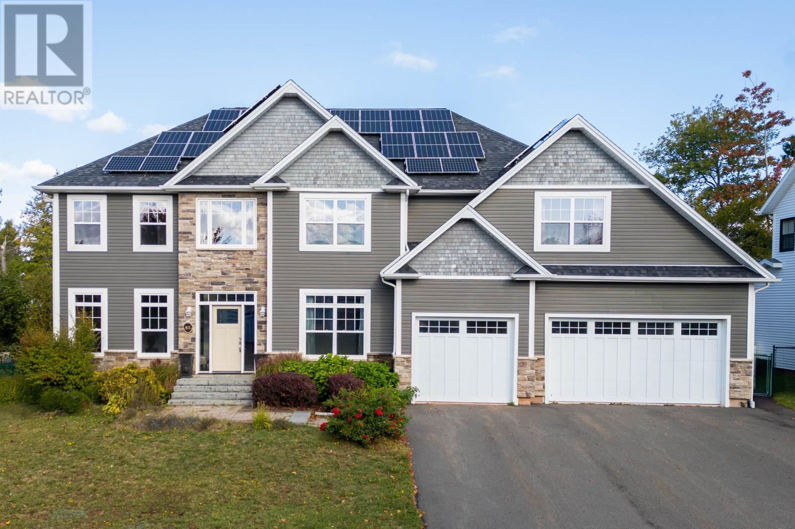 85 Nash Dr, Charlottetown, PE C1E 3H7