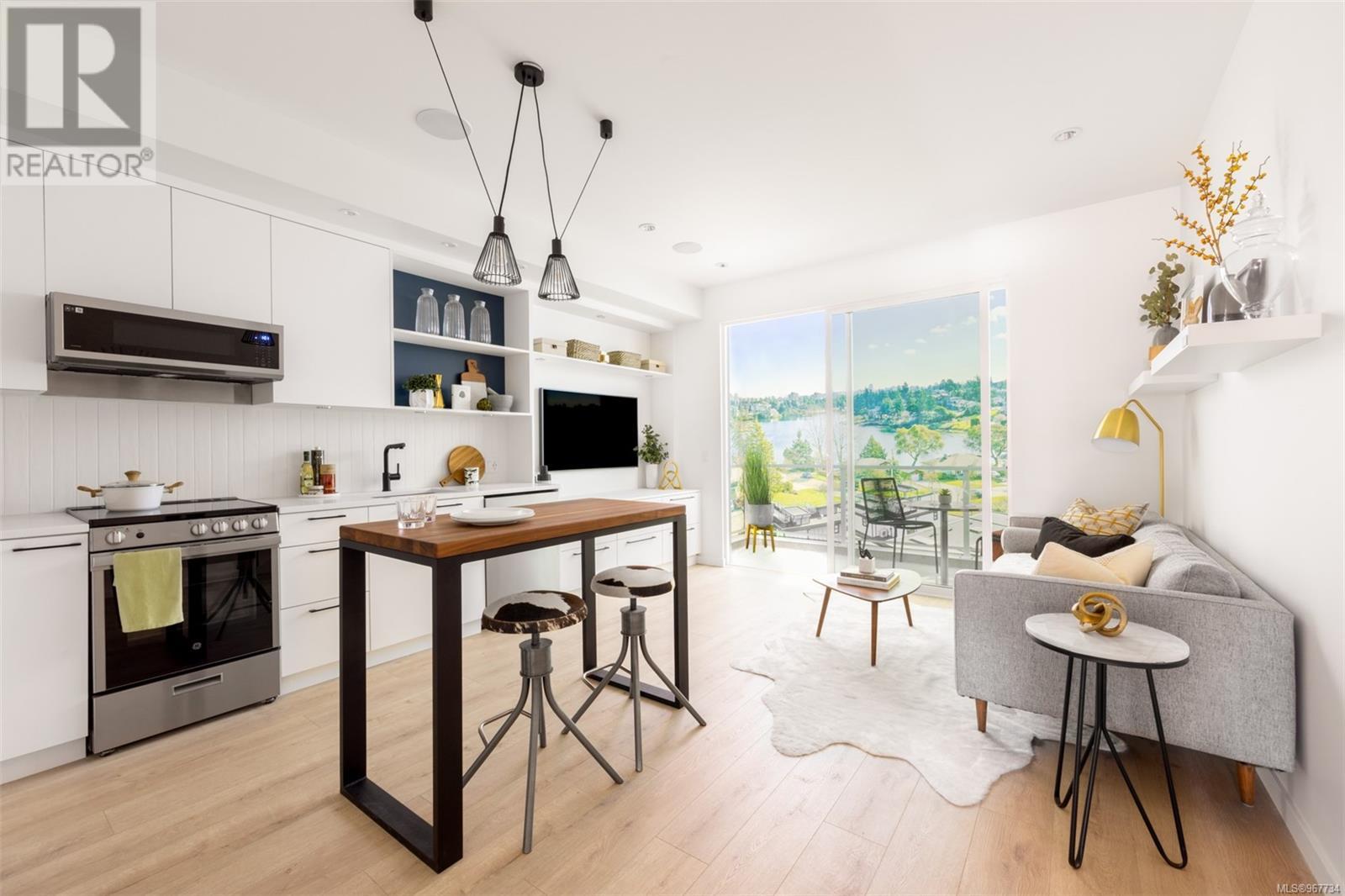 1075 Tillicum Rd 108, Esquimalt, BC V9A 2A4 MLS 967734 Houseful