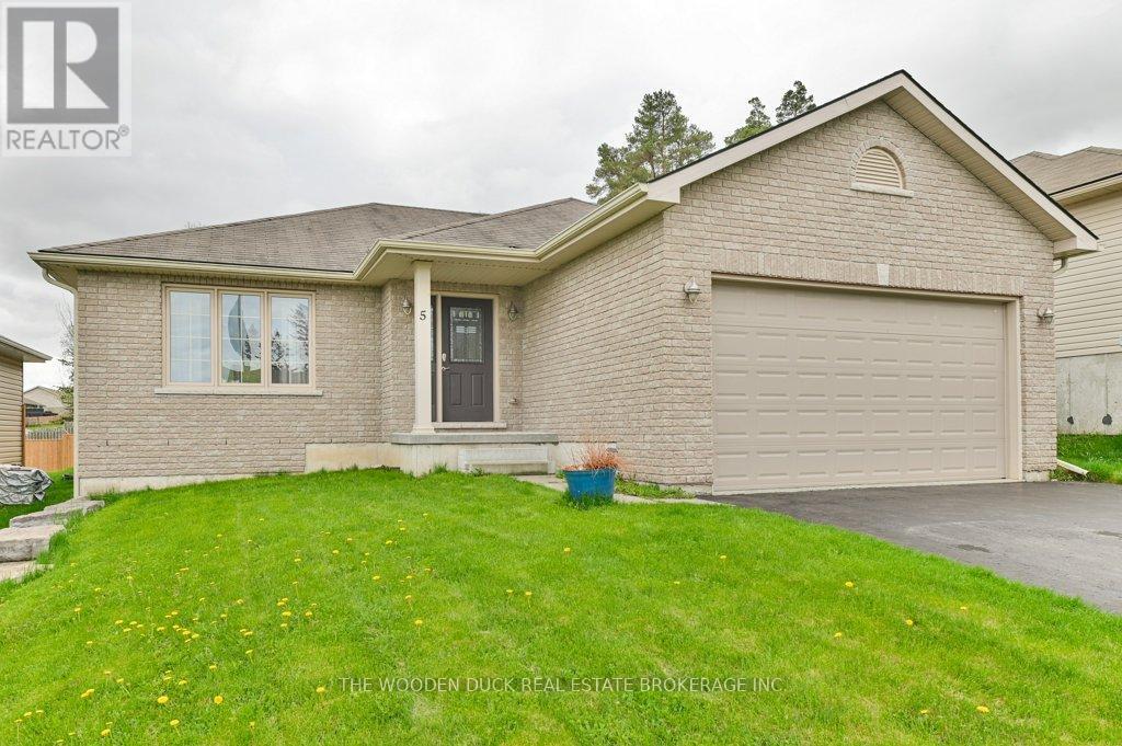 5 Mitchell Dr, Quinte West, ON K0K 2C0