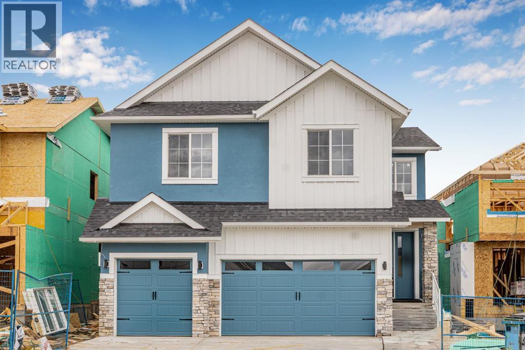 8 Ranchers Mdws, Okotoks, AB T1S 0P5