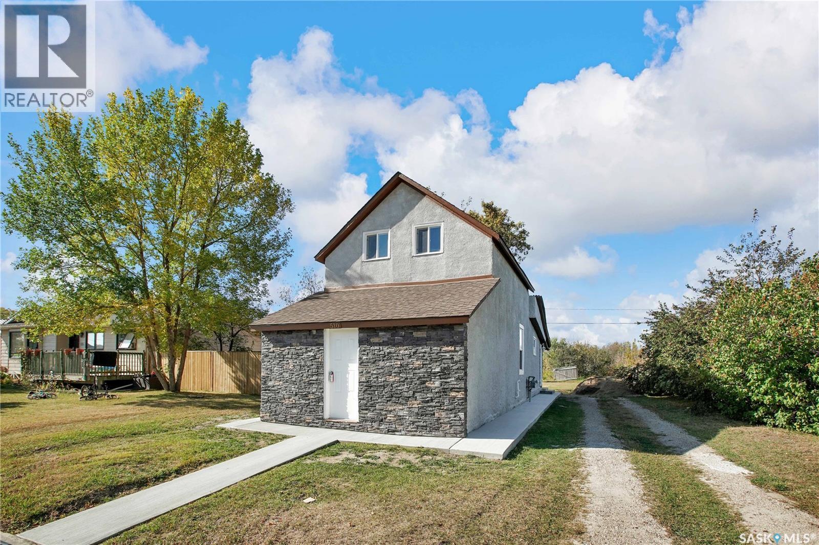 510 3 Street West, Delisle, SK S0L 0P0