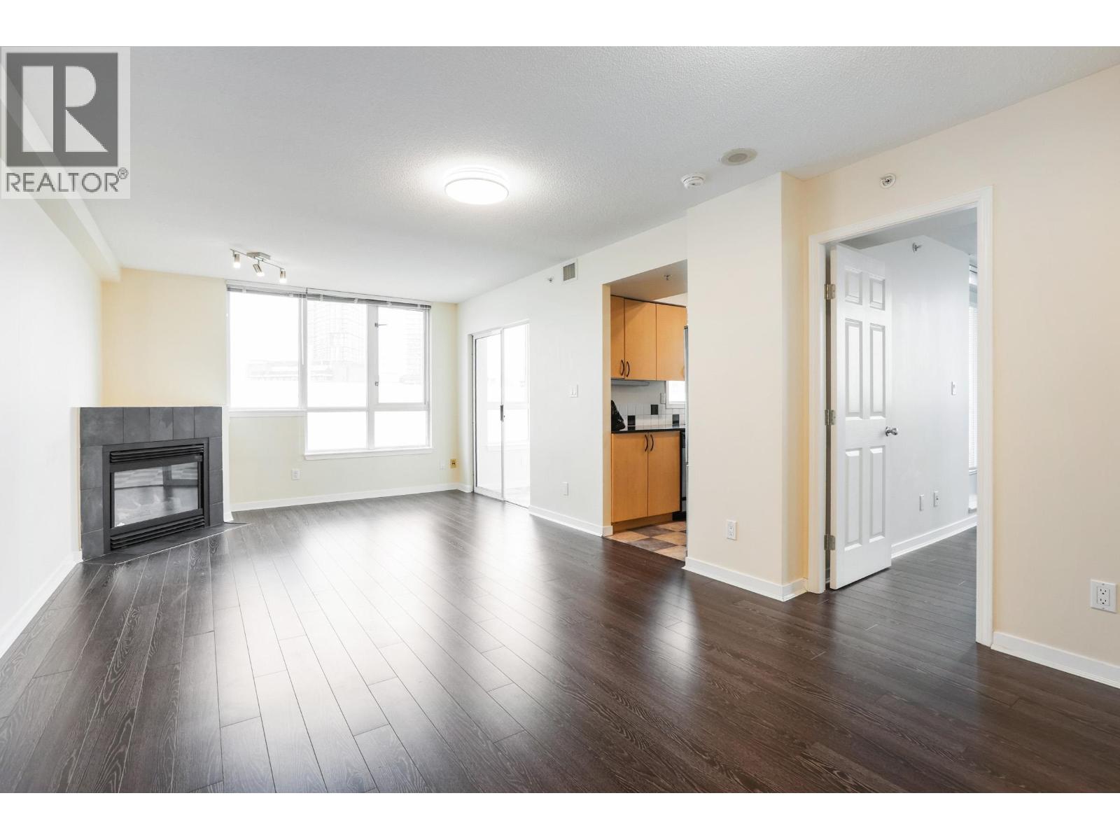 63 Keefer Place Unit 905, Vancouver, BC V6B 6N6