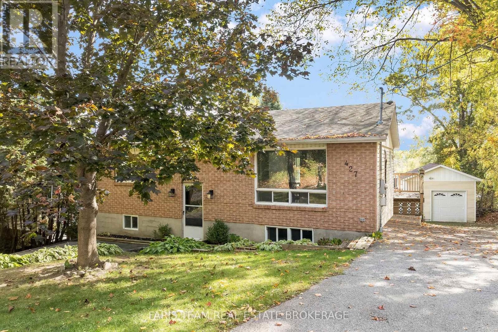 427 Ann St, Tay, ON L0K 1R0