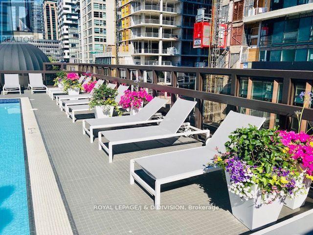 204 55 Lombard St, Toronto, ON M5C 2T9