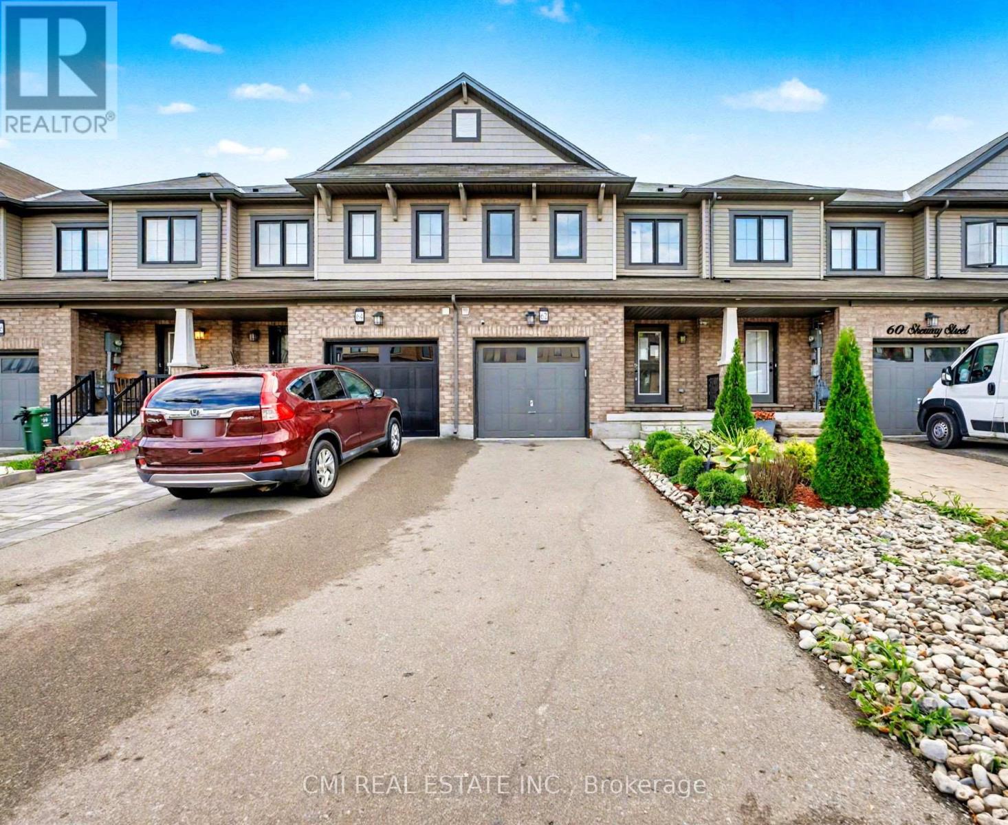 62 Sherway St, Hamilton, ON L8J 0J3