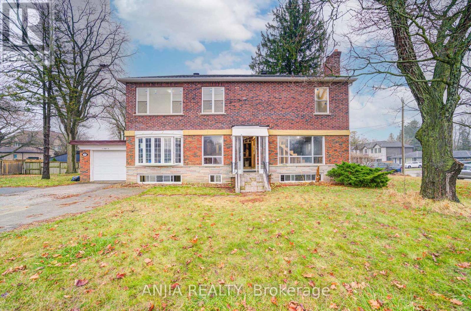 27 Jonquil Cres, Markham, ON L3P 1T3