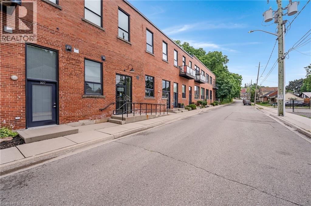 85 Spruce Street Unit 206, Cambridge, ON N1R 4K4