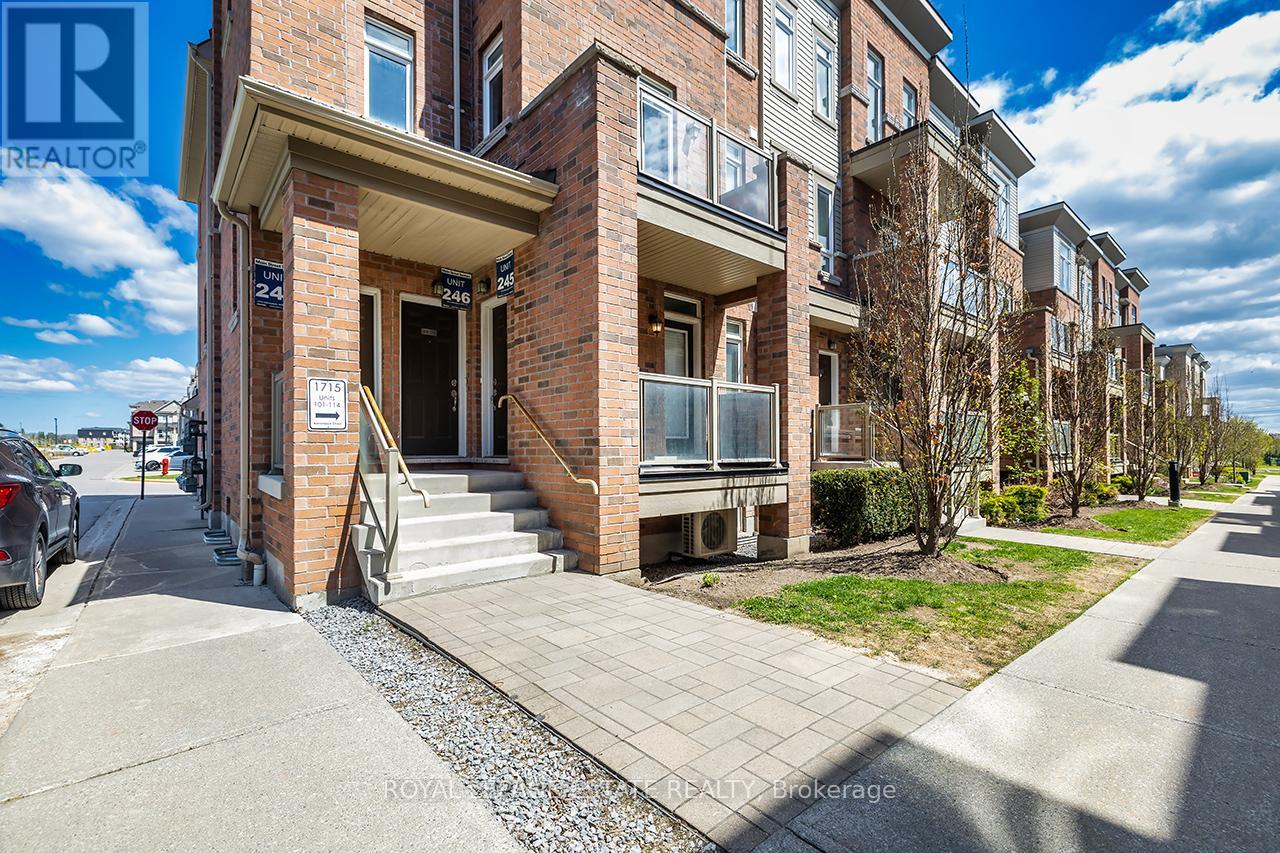 112 1715 Adirondack Chase, Pickering, ON L1X 0E5