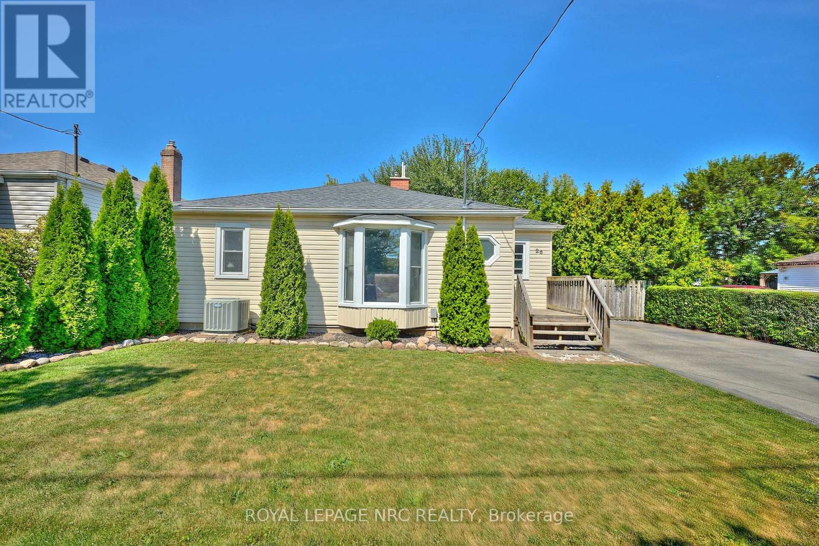 26 Barton St, St. Catharines, ON L2S 2W1