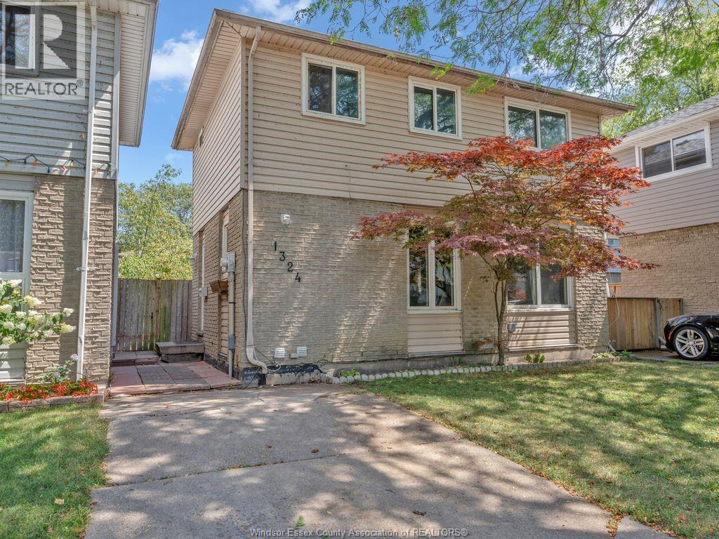 1324 Copperfield Pl, Windsor, ON N8S 4G9
