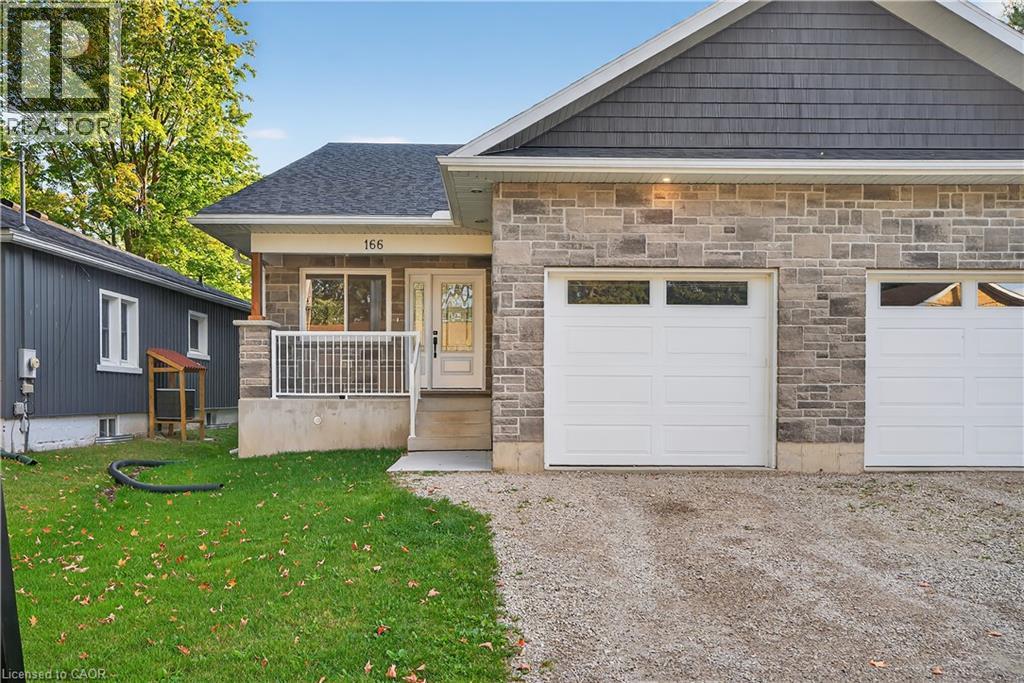 166 Webb St, Minto, ON N0G 1Z0