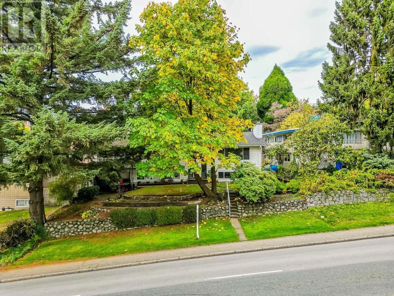 57 E Eighth Ave, New Westminster, BC V3L 4J4